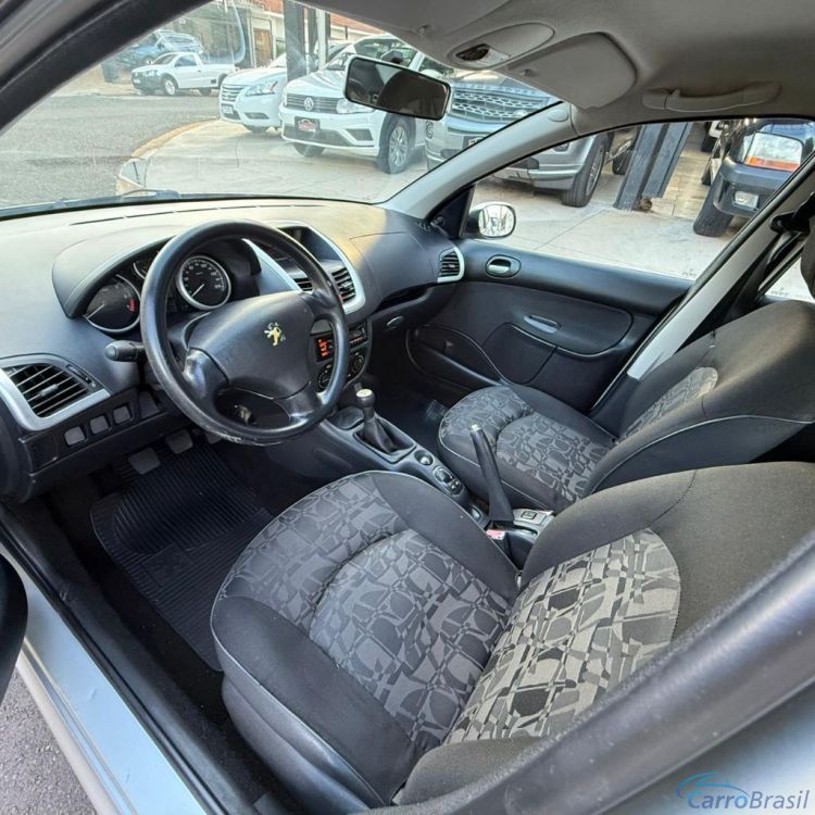 Ribeirania Motors | 207 Sedan Passion XR 1.4 Flex 8V 4p 10/11 - foto 4