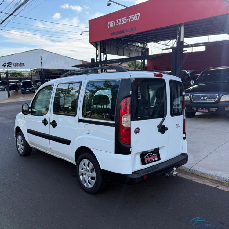 Ribeirania Motors | Doblô ESSENCE 1.8 Flex 16V 5p 15/15 - foto 2