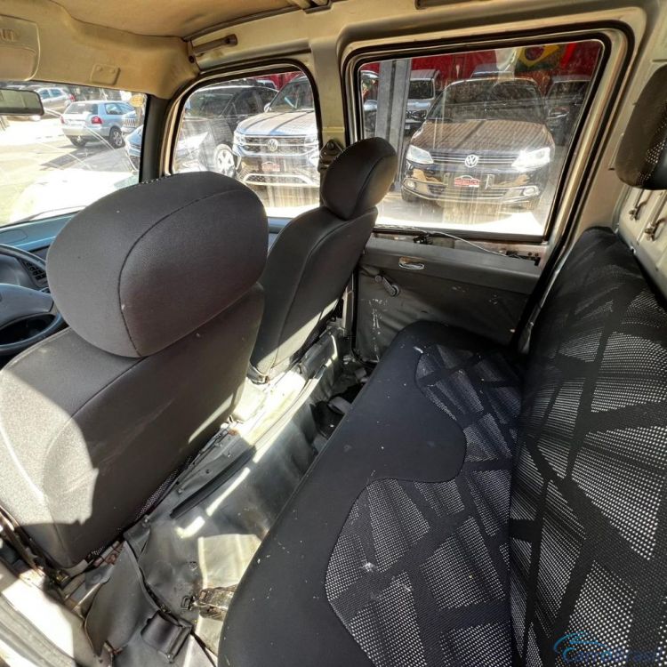 Ribeirania Motors | Towner Jr. Pick-up 1.0 8V 48cv CD 4p 11/11 - foto 9