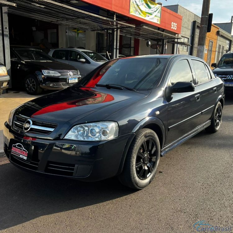 Ribeirania Motors | Astra Hatch Sedan 1.8 MPFI 8V 4p 03/04 - foto 1