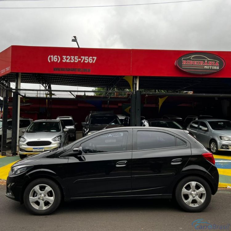 Ribeirania Motors | Onix HATCH LT 1.4 8V FlexPower 5p Mec. 19/19 - foto 3