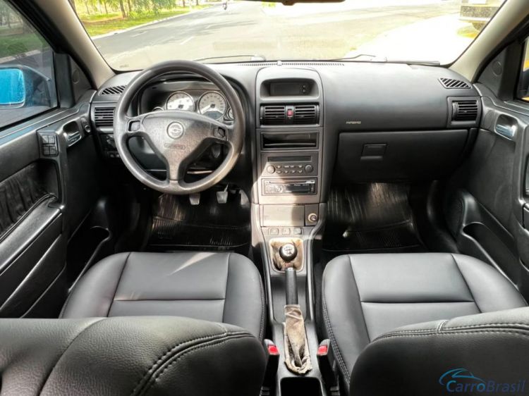 Ribeirania Motors | Astra Hatch Elegance 2.0 MPFI FlexPower 8V 5p 05/05 - foto 10