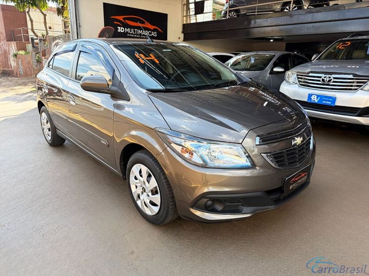 3D Multimarcas | Onix 1.4 MPFI LT 8V 13/14 - foto 2