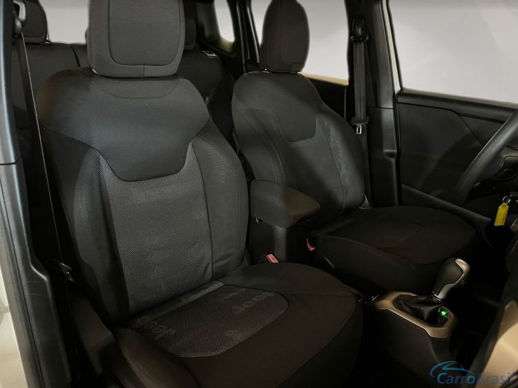 GL Veículos | Renegade 16/16 - foto 7