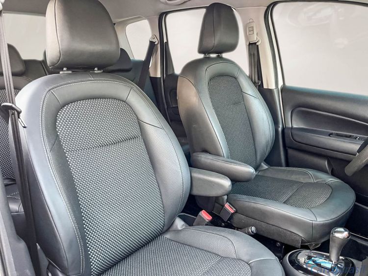 GL Veículos | Air Cross 14/15 - foto 7