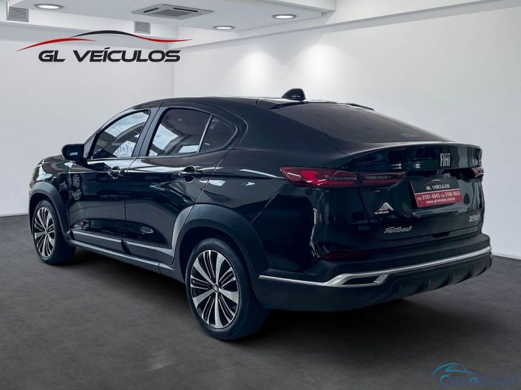 GL Veículos | Fastback 24/25 - foto 4