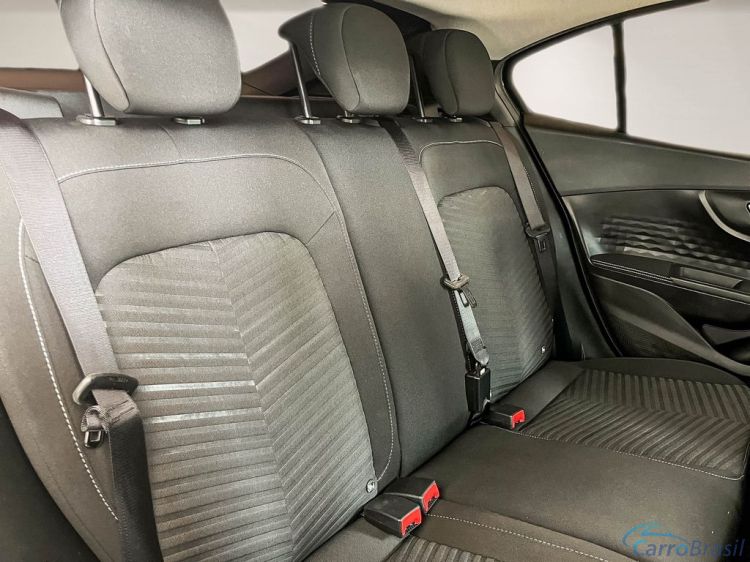 GL Veículos | Fastback 24/25 - foto 8