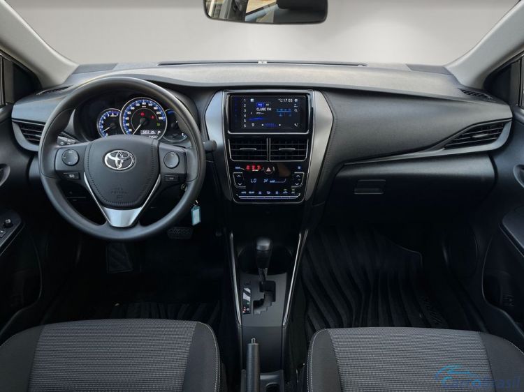 GL Veículos | Yaris 24/25 - foto 9