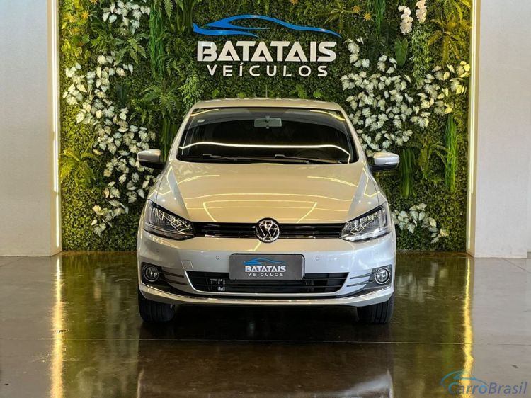 Batatais Veículos | Fox VolksWagen Fox Highline1.6 Flex 16V 5p - Prata - 2018 17/18 - foto 2
