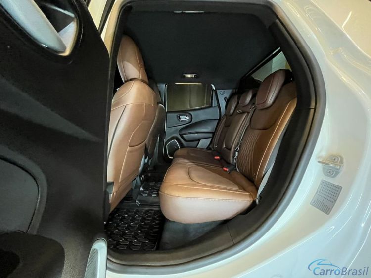 Batatais Veículos | Toro Fiat Toro Ranch 2.0 16V 4x4 TB Diesel Aut. - Branco - 2023 23/23 - foto 7