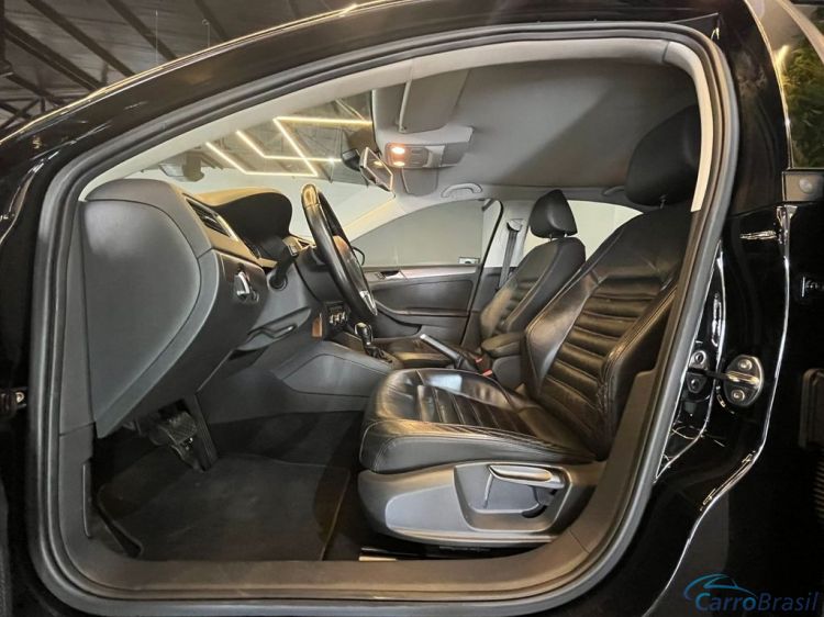 Batatais Veículos | Jetta VolksWagen JETTA Highline 2.0 TSI 16V 4p Tiptronic - Preto - 2014 14/14 - foto 6