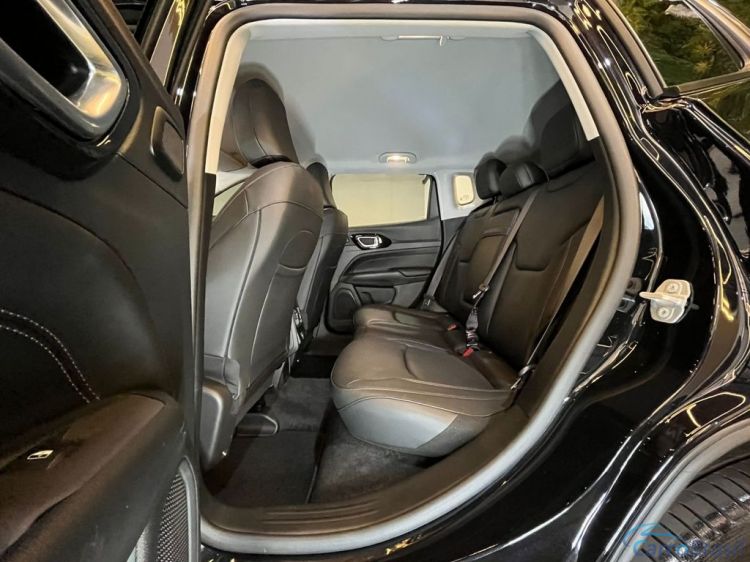 Batatais Veículos | Compass Jeep COMPASS LIMITED T270 1.3 TB 4x2 Flex Aut - Preto - 2024 24/24 - foto 7