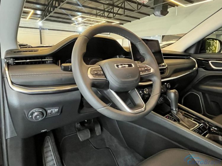 Batatais Veículos | Compass Jeep COMPASS LIMITED T270 1.3 TB 4x2 Flex Aut - Preto - 2024 24/24 - foto 8