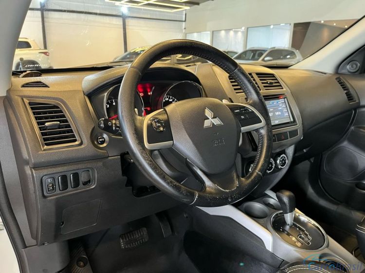 Batatais Veículos | ASX Mitsubishi ASX OUTDOOR 2.0 4x2 16V 160cv Aut. - Branco - 2016 16/16 - foto 9