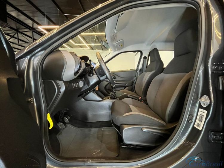 Batatais Veículos | C3 Citroën C3 Live Pack 1.0 Flex 6V 5p Mec. - Cinza - 2024 23/24 - foto 6