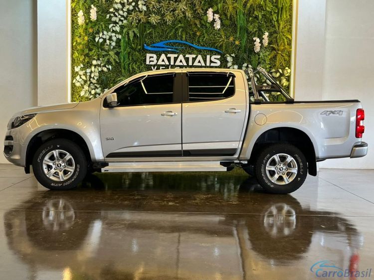 Batatais Veículos | S-10 Chevrolet S10 Pick-Up LT 2.5 Flex 4x4 CD Aut. - Prata - 2019 18/19 - foto 3