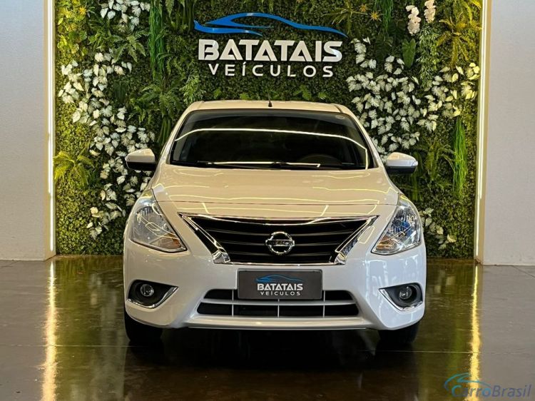 Batatais Veículos | Versa Nissan VERSA SV 1.6 16V FlexStart 4p Mec. - Branco - 2020 19/20 - foto 2