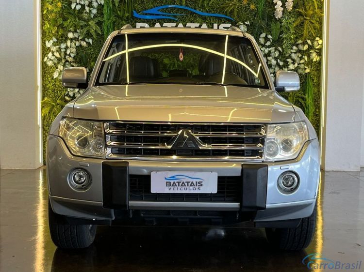 Batatais Veículos | Pajero Mitsubishi Pajero HPE Full 3.2 4x4 T.I.Dies. 5p Aut - Prata - 2011 11/11 - foto 2