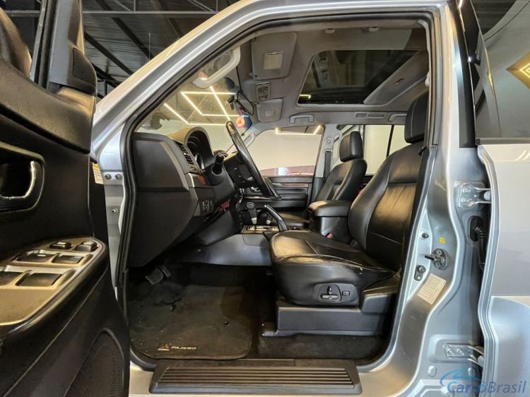 Batatais Veículos | Pajero Mitsubishi Pajero HPE Full 3.2 4x4 T.I.Dies. 5p Aut - Prata - 2011 11/11 - foto 8