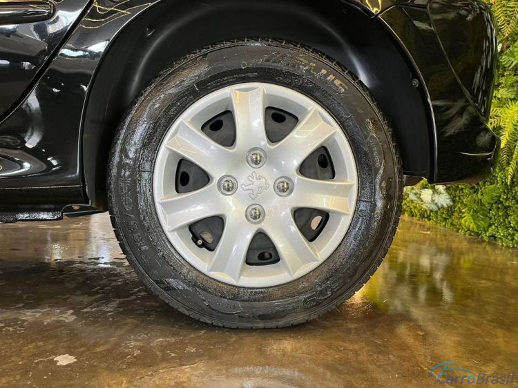 Batatais Veículos | 207 Peugeot 207 XR 1.4 Flex 8V 5p - Preto - 2013 12/13 - foto 7