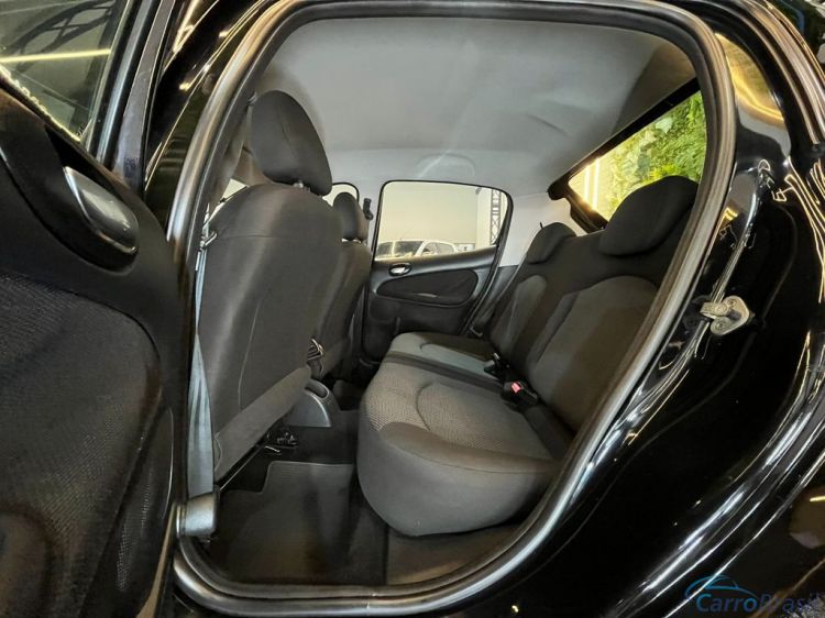 Batatais Veículos | 207 Peugeot 207 XR 1.4 Flex 8V 5p - Preto - 2013 12/13 - foto 9