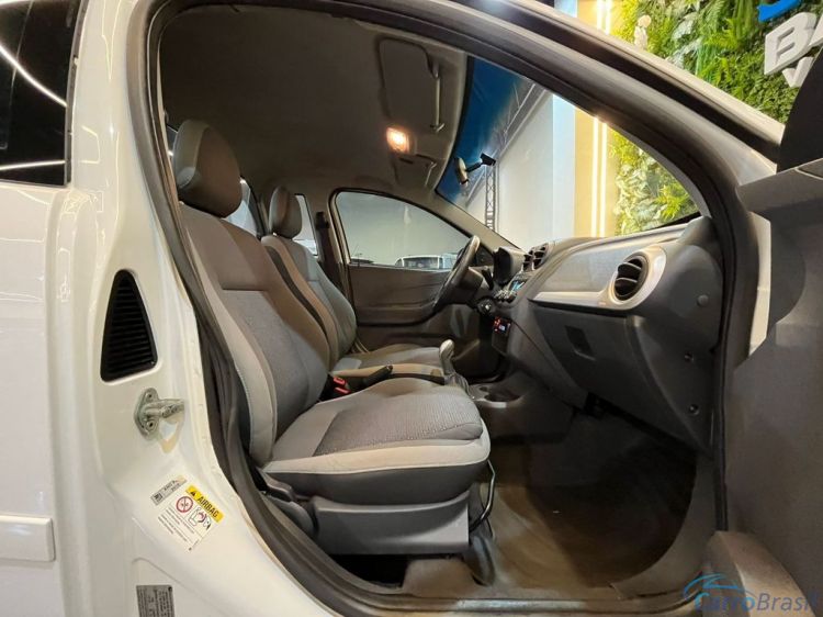 Batatais Veículos | Montana Chevrolet MONTANA LS 1.4 ECONOFLEX 8V 2p - Branco - 2019 18/19 - foto 9