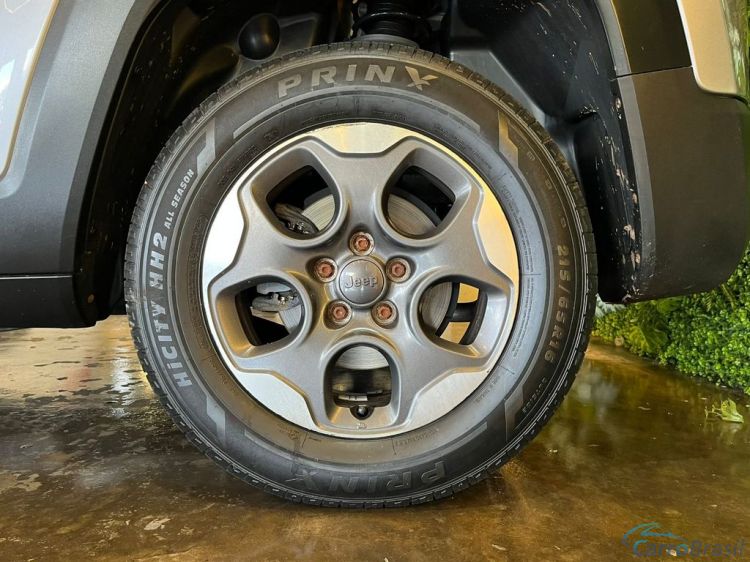 Batatais Veículos | Renegade Jeep Renegade 1.8 4x2 Flex 16V Aut. - Prata - 2020 19/20 - foto 7