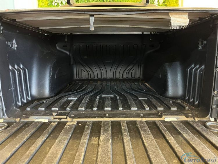 Batatais Veículos | Duster Oroch Renault OROCH Intense 1.6 Flex 16V Mec. - Branco - 2024 23/24 - foto 7