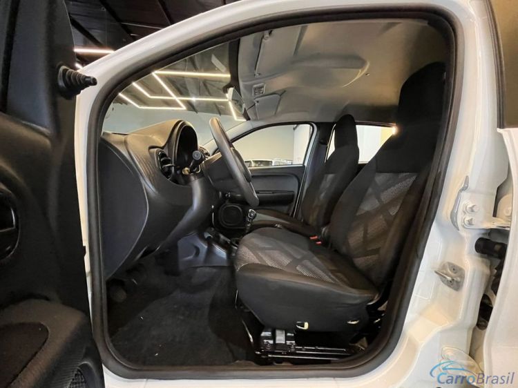 Batatais Veículos | Mobi Fiat MOBI LIKE 1.0 Fire Flex 5p. - Branco - 2023 23/23 - foto 8