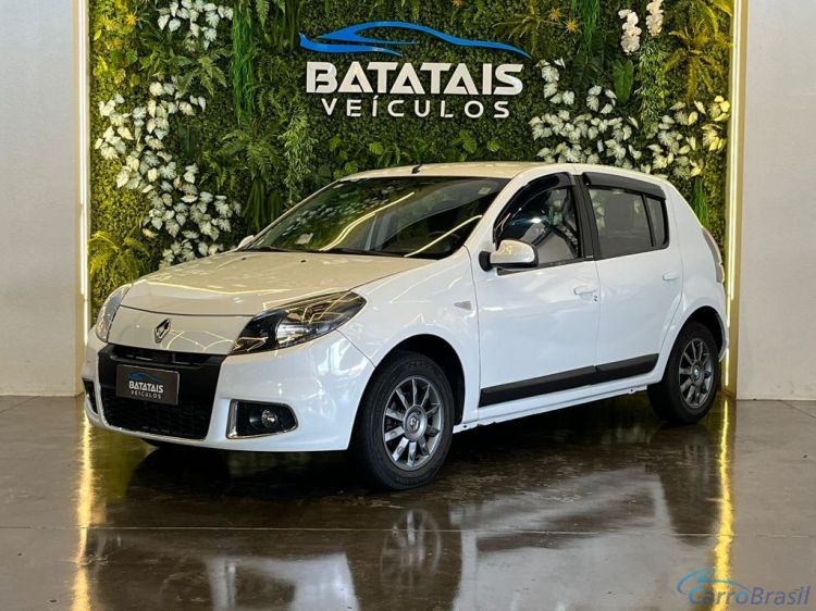 Batatais Veículos | Sandero Renault SANDERO Privilège Hi-Flex 1.6 16V 5p Aut - Branco - 2014 13/14 - foto 1