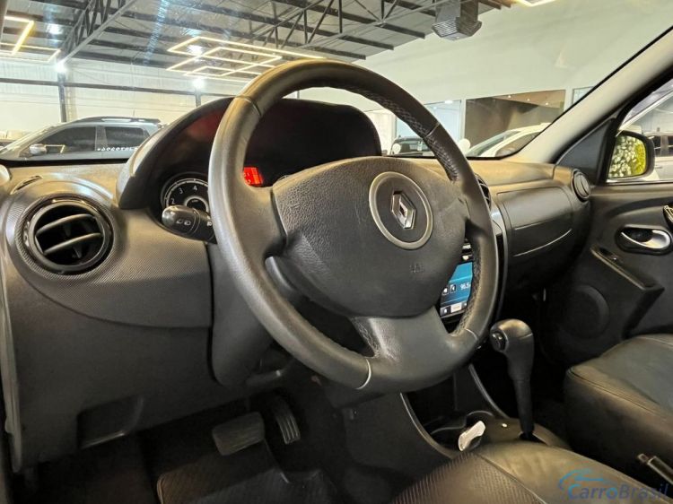 Batatais Veículos | Sandero Renault SANDERO Privilège Hi-Flex 1.6 16V 5p Aut - Branco - 2014 13/14 - foto 9