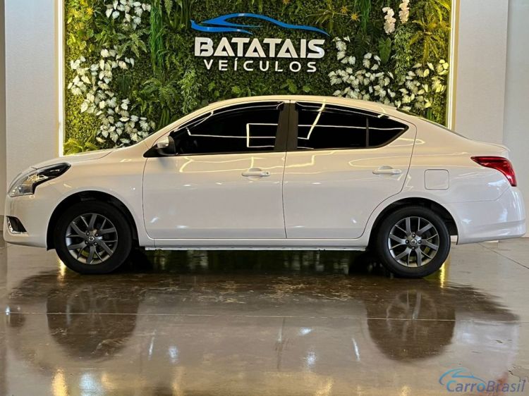 Batatais Veículos | Versa Nissan VERSA SV 1.6 16V FlexStart 4p Mec. - Branco - 2020 19/20 - foto 6