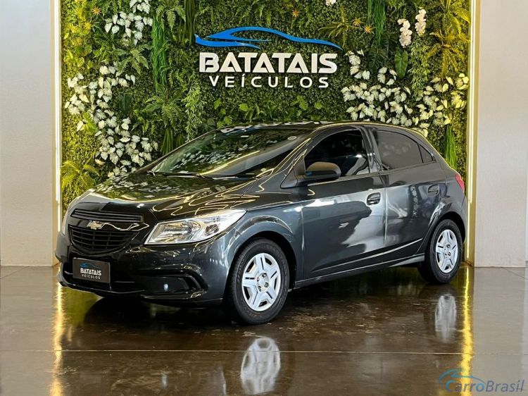 Batatais Veículos | Onix Chevrolet ONIX HATCH Joy 1.0 8V Flex 5p Mec. - Cinza - 2017 16/17 - foto 1