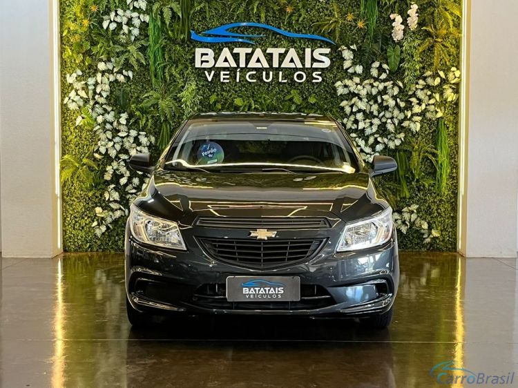Batatais Veículos | Onix Chevrolet ONIX HATCH Joy 1.0 8V Flex 5p Mec. - Cinza - 2017 16/17 - foto 2