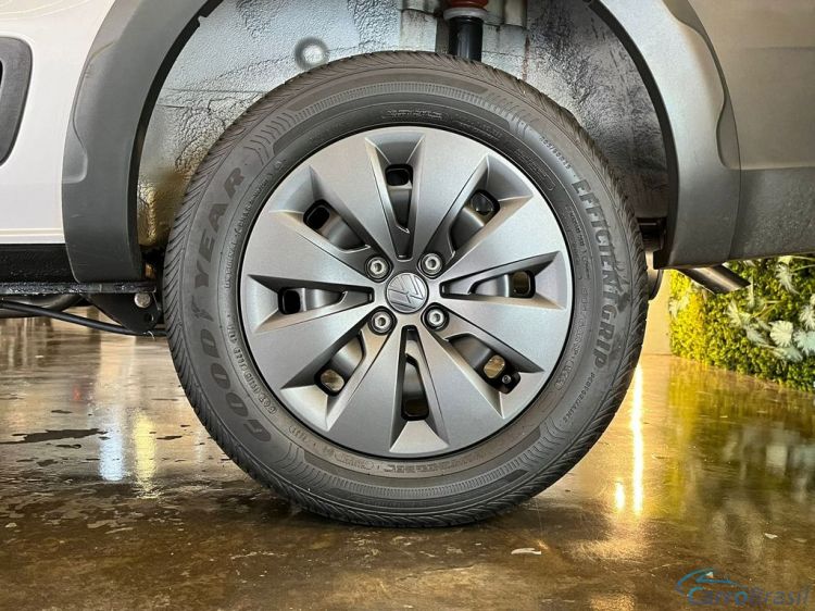 Batatais Veículos | Saveiro VolksWagen Saveiro Robust 1.6 Total Flex 16V - Prata - 2025 24/25 - foto 8