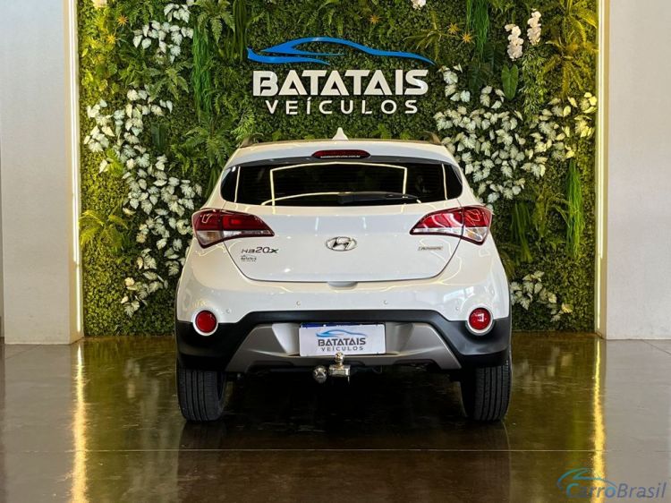 Batatais Veículos | HB 20 Hyundai HB20X Style 1.6 Flex 16V Aut. - Branco - 2016 15/16 - foto 6