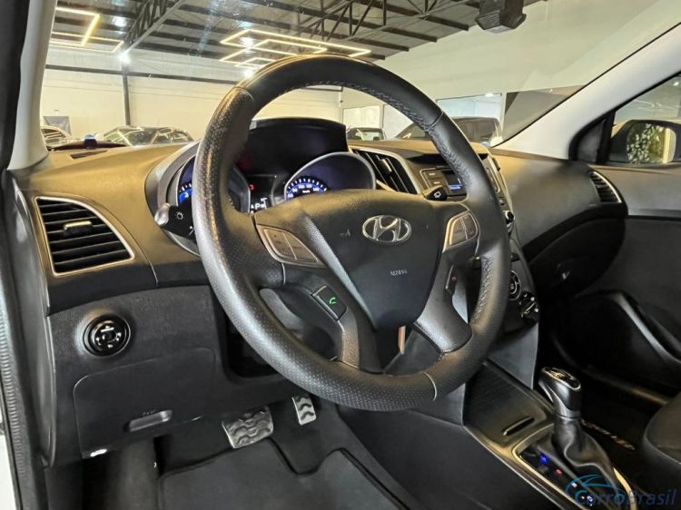 Batatais Veículos | HB 20 Hyundai HB20X Style 1.6 Flex 16V Aut. - Branco - 2016 15/16 - foto 10