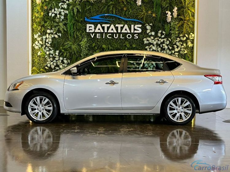 Batatais Veículos | Sentra Nissan Sentra SL 2.0/ 2.0 Flex Fuel 16V Aut. - Prata - 2016 15/16 - foto 3