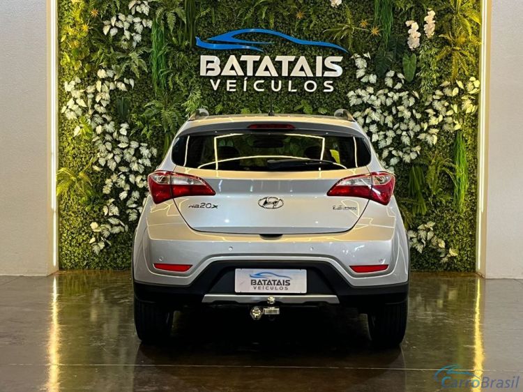 Batatais Veículos | HB 20 Hyundai HB20X Premium 1.6 Flex 16V Aut. - Prata - 2014 13/14 - foto 5