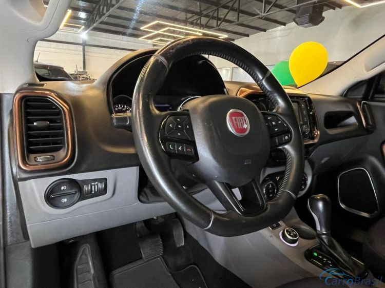 Batatais Veículos | Toro Fiat Toro Volcano 2.0 16V 4x4 TB Diesel Aut. - Branco - 2017 16/17 - foto 10
