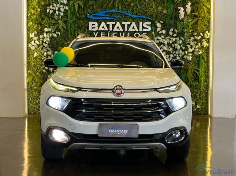 Batatais Veículos | Toro Fiat Toro Volcano 2.0 16V 4x4 TB Diesel Aut. - Branco - 2017 16/17 - foto 2