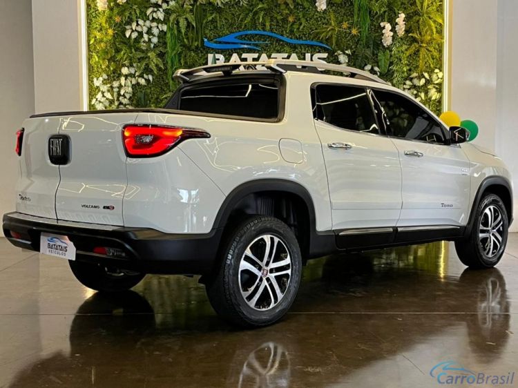 Batatais Veículos | Toro Fiat Toro Volcano 2.0 16V 4x4 TB Diesel Aut. - Branco - 2017 16/17 - foto 4