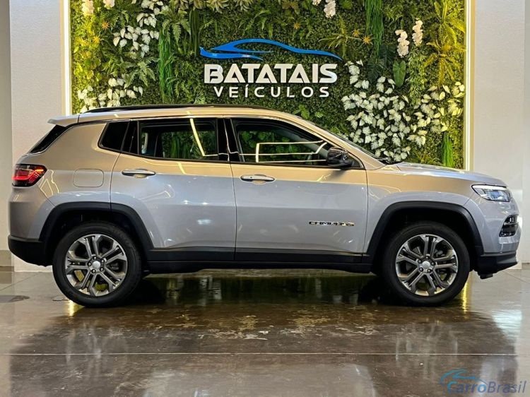 Batatais Veículos | Compass Jeep COMPASS LONG. T270 1.3 TB 4x2 Flex Aut. - Prata - 2023 23/23 - foto 6