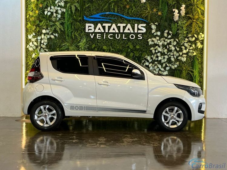 Batatais Veículos | Mobi Fiat MOBI LIKE 1.0 Fire Flex 5p. - Branco - 2017 16/17 - foto 6
