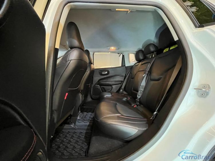 Batatais Veículos | Compass Jeep COMPASS TRAILHAWK 2.0 4x4 Dies. 16V Aut. - Branco - 2017 17/17 - foto 9