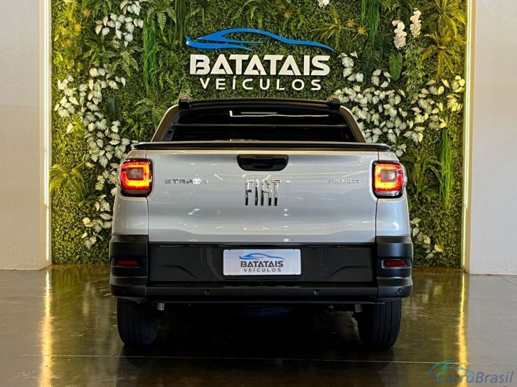 Batatais Veículos | Strada Fiat Strada Freedom 1.3 Flex 8V CD - Prata - 2023 23/23 - foto 4