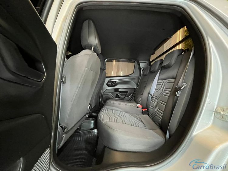 Batatais Veículos | Strada Fiat Strada Freedom 1.3 Flex 8V CD - Prata - 2023 23/23 - foto 9