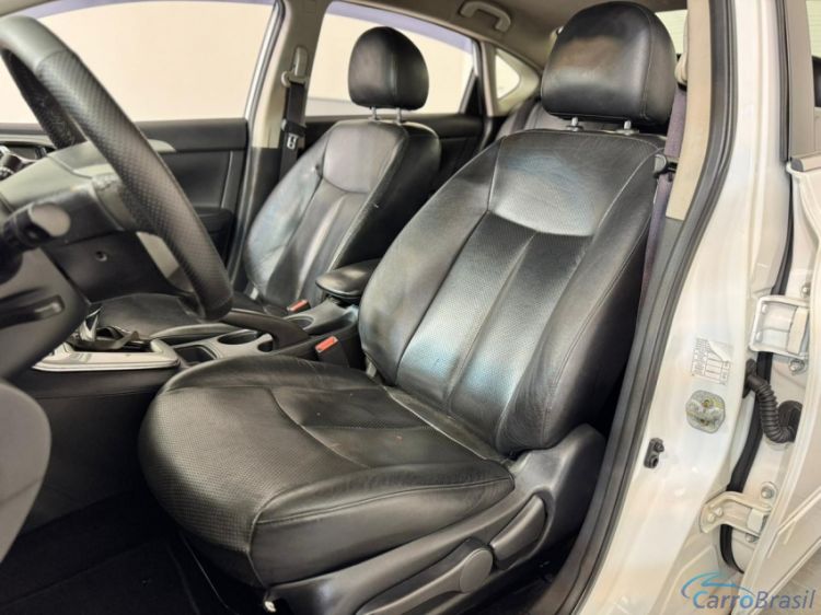 Edgiro Veículos | Sentra 14/15 - foto 8