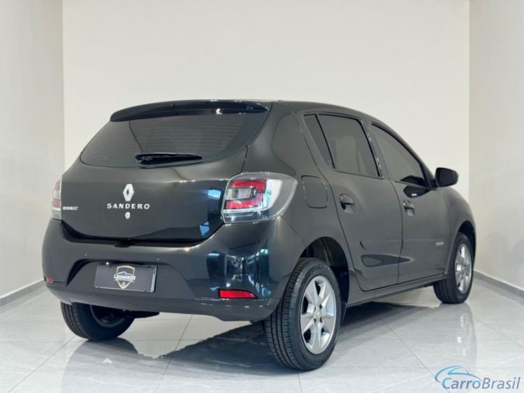 Edgiro Veículos | Sandero 17/17 - foto 7