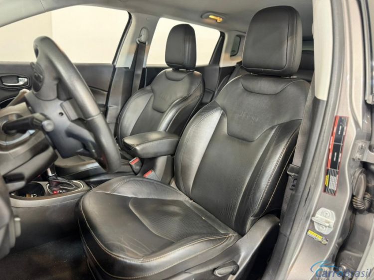 Edgiro Veículos | Compass 18/18 - foto 8